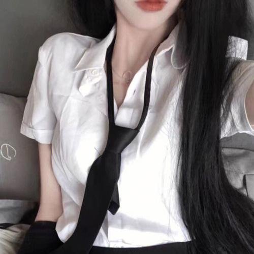 女子高中生